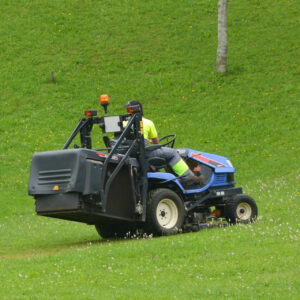 Rasenmähertraktor, Aufsitzmäher Unterweisung / Arbeitsanweisung